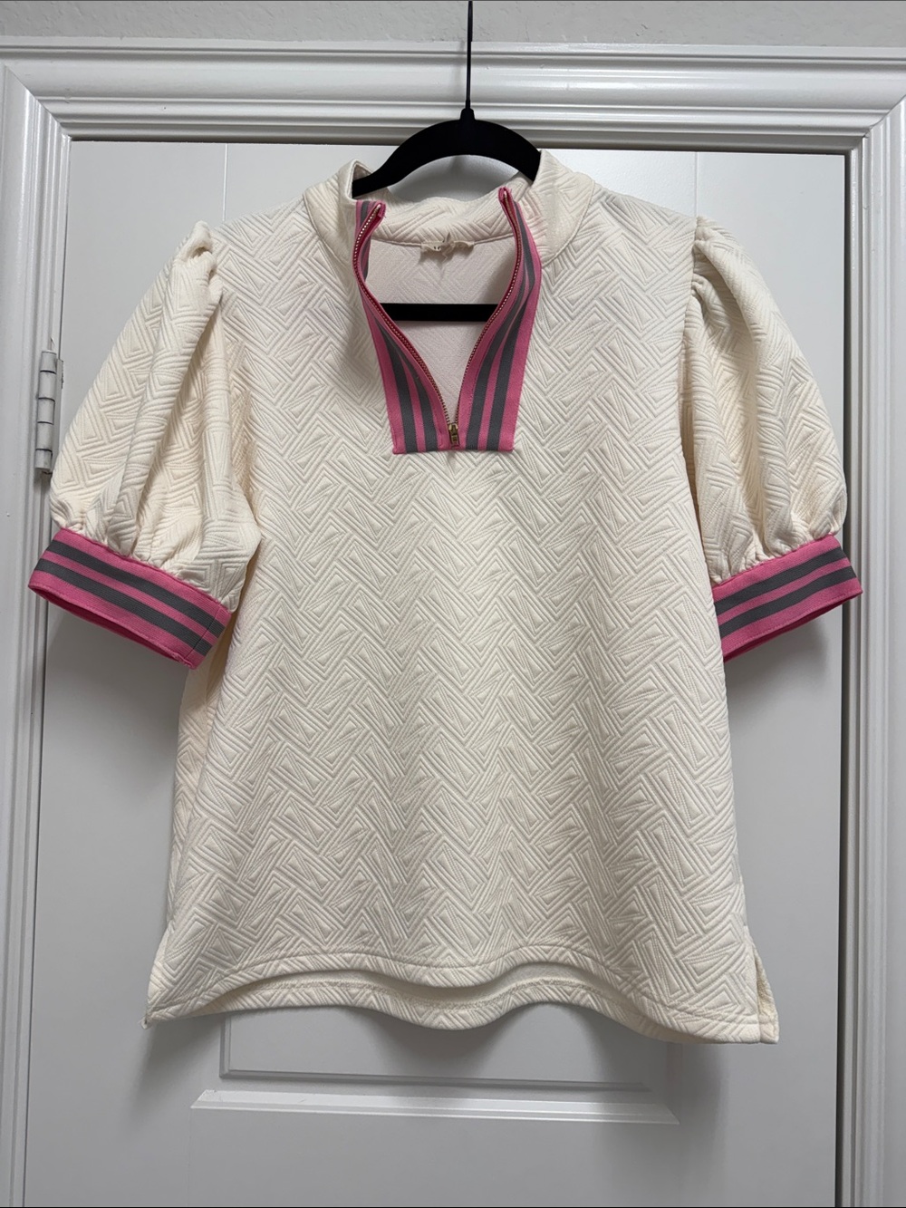 Jodifl Cream Short-Sleeve Puff Top with Pink & Gray Trim